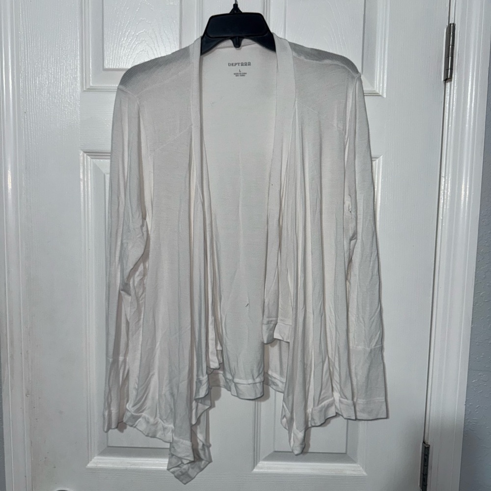 Dept222 White Cover Up